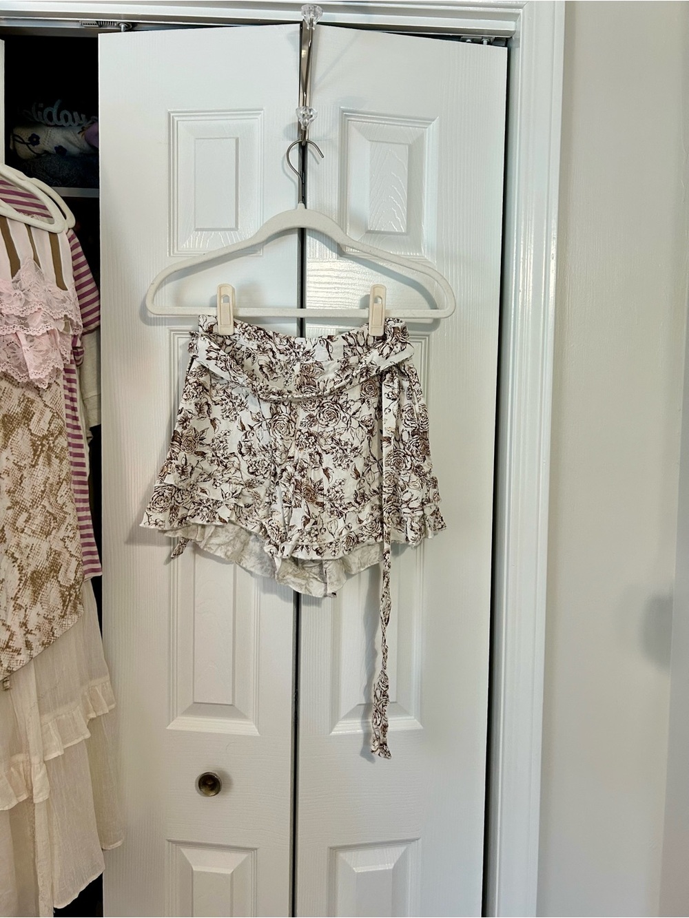 Francesca's Collections Cream and Brown Floral High Waist Ruffle Shorts
